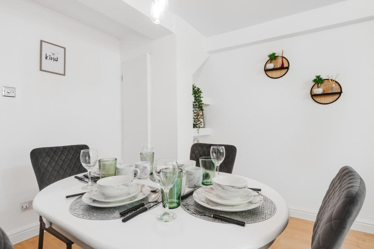 Cefas Apartments Manchester - Free Parking - City Centre ภายนอก รูปภาพ