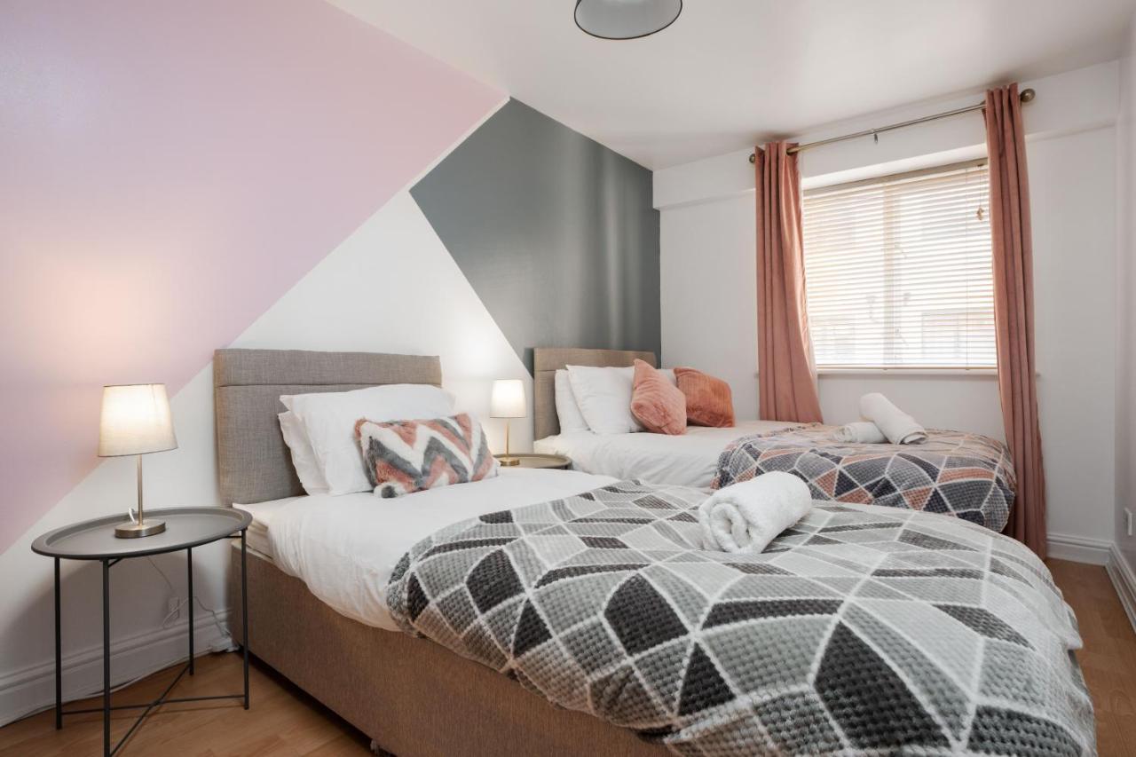 Cefas Apartments Manchester - Free Parking - City Centre ภายนอก รูปภาพ