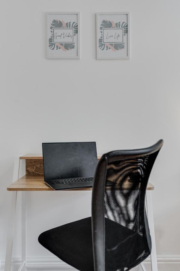 Cefas Apartments Manchester - Free Parking - City Centre ภายนอก รูปภาพ