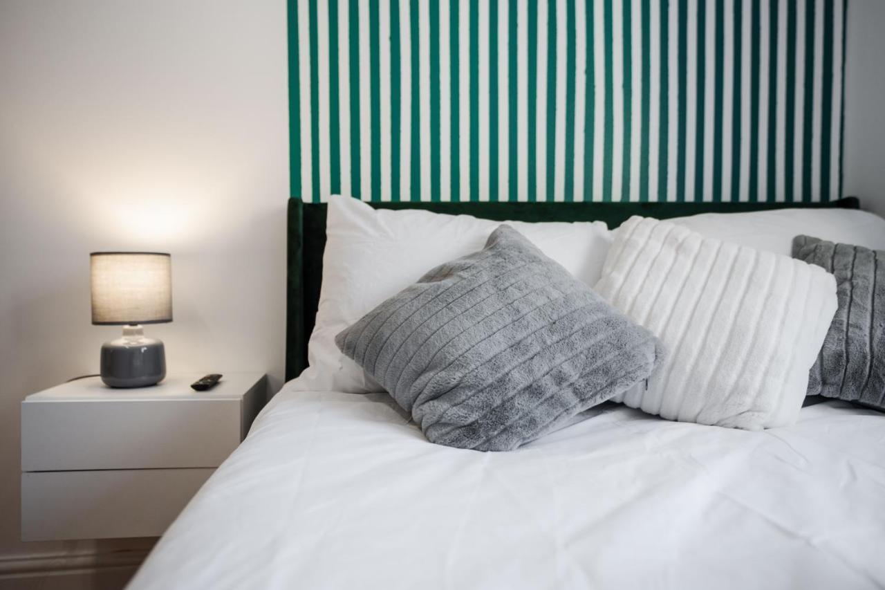 Cefas Apartments Manchester - Free Parking - City Centre ภายนอก รูปภาพ